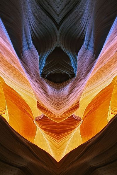 Jones, Adam 아티스트의 View of Antelope Canyon-Page-Arizona작품입니다.